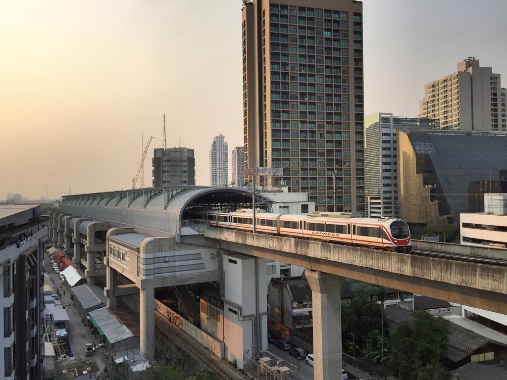Top High Airport Link Hotel, Bangkok Exterior foto